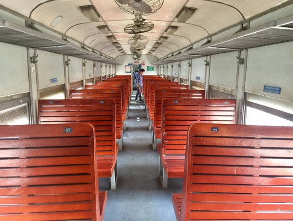 Đường sắt Hà Nội tiếp tục cắt giảm các chuyến tàu thường nhật từ 16/3