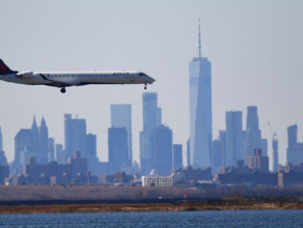 Hàng không Mỹ "cầu cứu" chính phủ do ảnh hưởng nặng nề từ dịch Covid-19