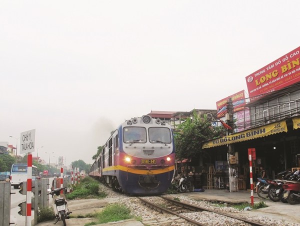 Ngăn chặn tai nạn giao thông đường sắt: Đề cao trách nhiệm của chính quyền cơ sở