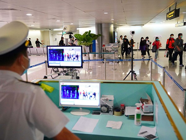 Tạm dừng nhập cảnh đối với tất cả người nước ngoài vào Việt Nam từ ngày 22/3