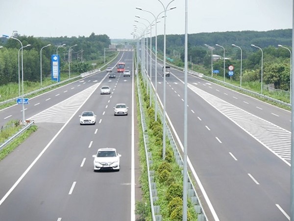 Dự án Luật Đầu tư theo phương thức đối tác công tư (PPP): Phải tạo điều kiện thu hút đầu tư tư nhân