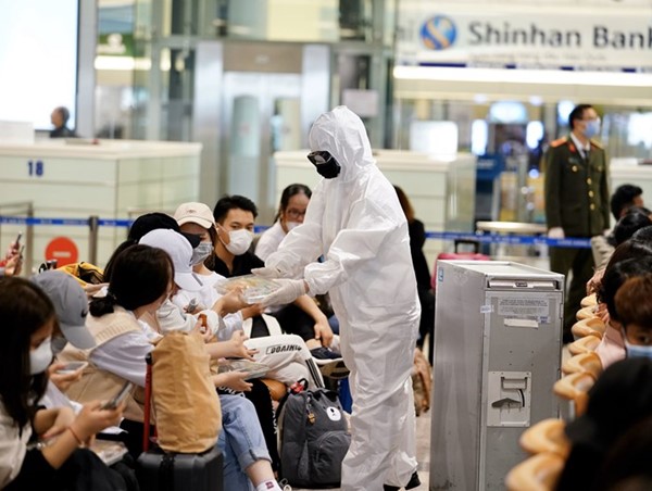 Hà Nội: Rà soát người nhập cảnh, phát hiện 4 trường hợp dương tính với SARS-CoV-2