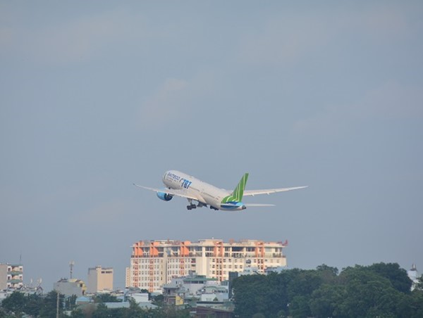 Chuyến bay đặc biệt đưa hơn 200 hành khách châu Âu hồi hương