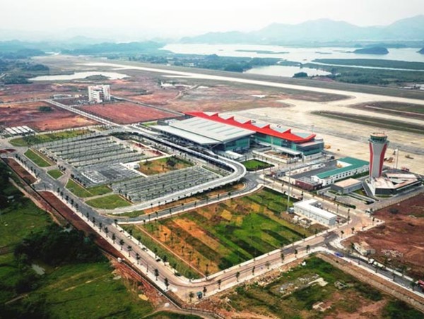 Tháo gỡ khó khăn, vướng mắc 2 dự án hàng không