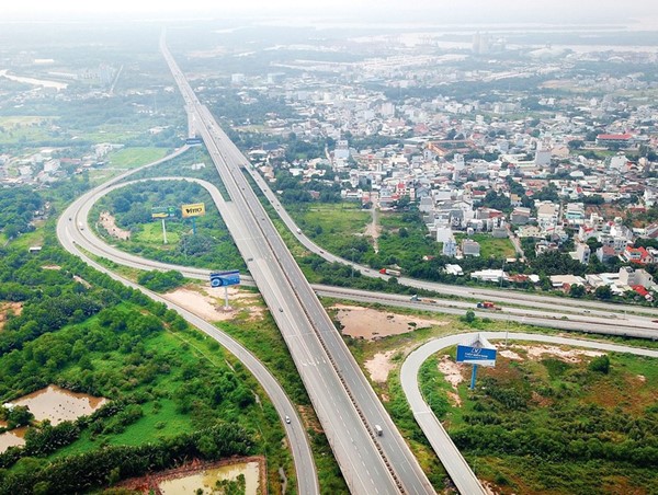 Giải phóng mặt bằng hơn 450km dự án cao tốc Bắc – Nam