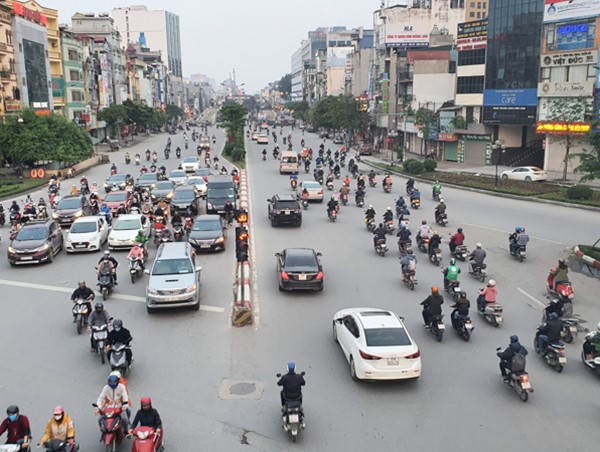 Thủ tướng: Chấn chỉnh tình trạng tụ tập đông người, tham gia giao thông đông đúc