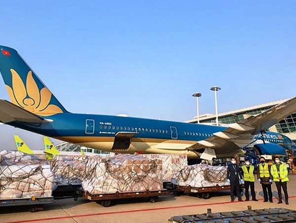 Vận tải hành khách sắp chạm đáy: Hàng không cần tự cứu mình