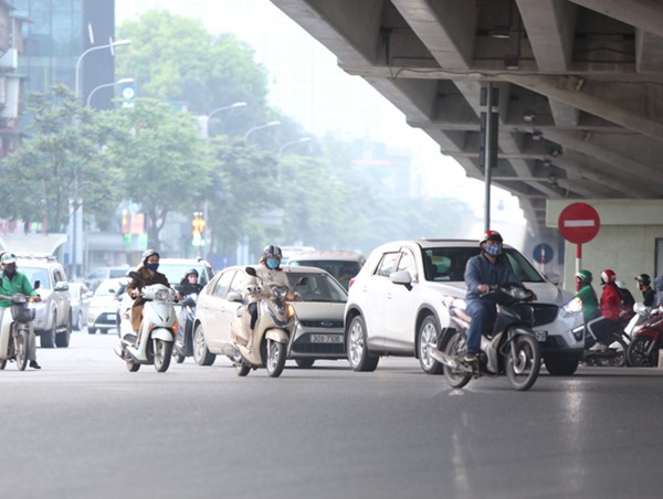 Hà Nội: Tăng cường đảm bảo an toàn giao thông trong mùa dịch Covid-19