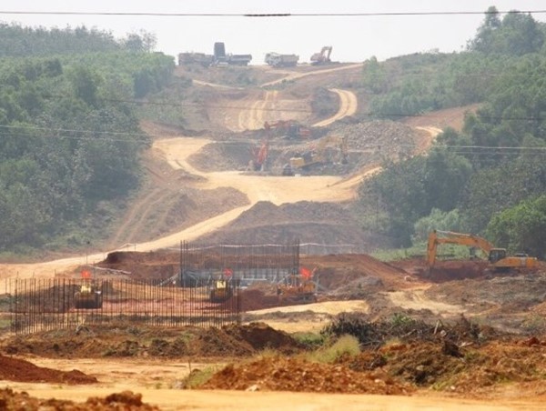 Bộ GTVT 'chốt' thời hạn hoàn thành giải phóng mặt bằng cao tốc Bắc - Nam