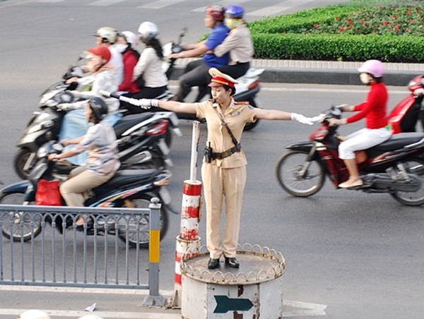 TP Hà Nội phát động phong trào thi đua bảo đảm trật tự an toàn giao thông năm 2020