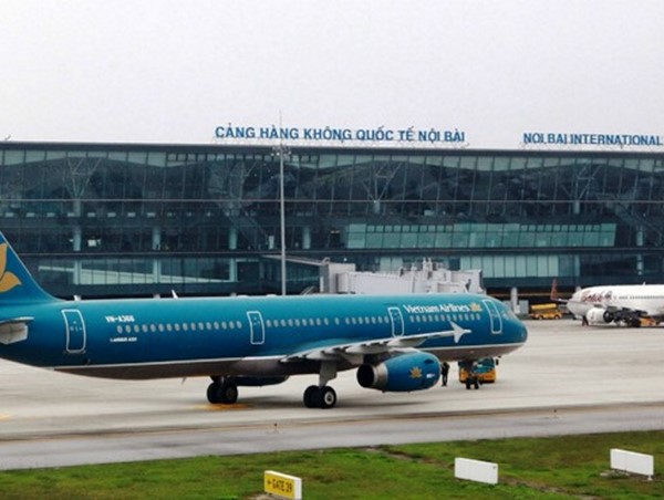 2 ngày đầu nới lỏng giãn cách xã hội, gần 200 chuyến bay qua Sân bay Nội Bài