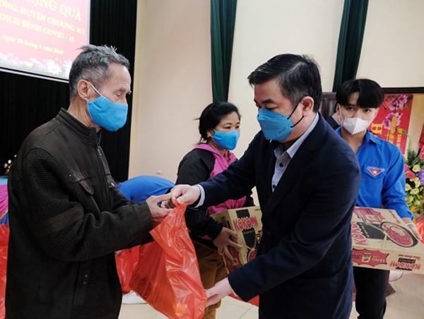 [Cuộc chiến chống Covid-19: Dân nghèo thành thị không đơn độc] Bài 4: Nhường cơm, sẻ áo với người nghèo 