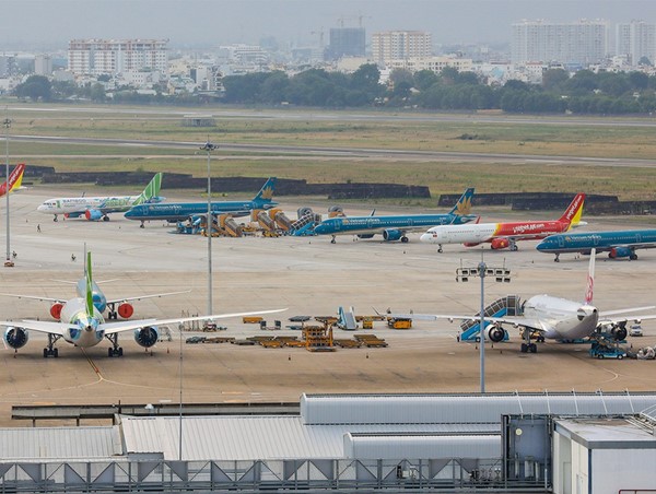 Tần suất bay nội địa, tàu xe được điều chỉnh như thế nào từ 0h ngày 29/4?