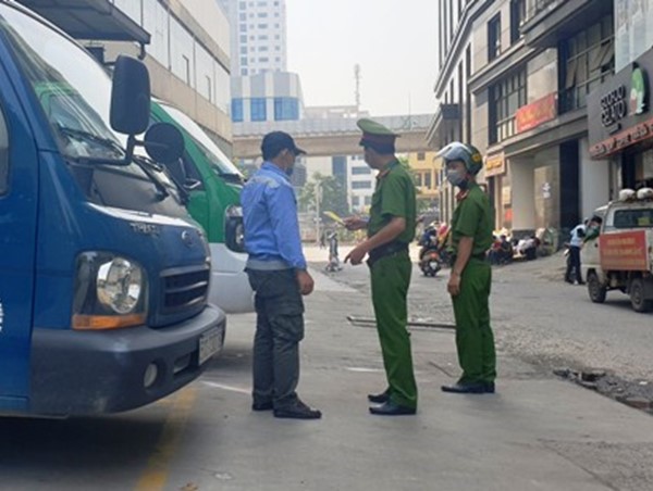 Lập lại trật tự tại ngõ 102 Trần Phú sau phản ánh của báo Kinh tế&Đô thị