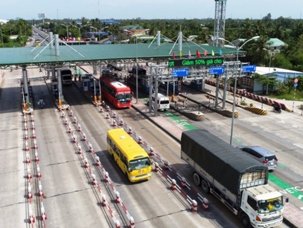 Bộ Giao thông Vận tải muốn quyền quy định mức phí BOT cao tốc