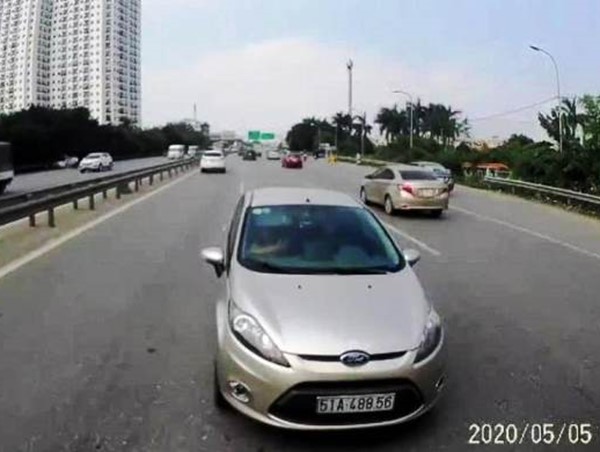 Đi ngược chiều trên cao tốc vì không biết đường, tài xế bị phạt nặng