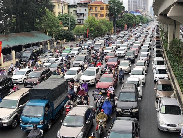 Quá tải hạ tầng giao thông đô thị: Hệ quả từ quy hoạch ngược