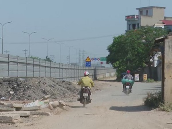 Đường gom dân sinh Pháp Vân - Cầu Giẽ bao giờ hoàn thiện