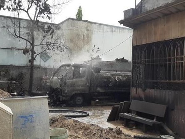 Vợ chồng chủ cây xăng bị thương nặng sau vụ cháy xe bồn