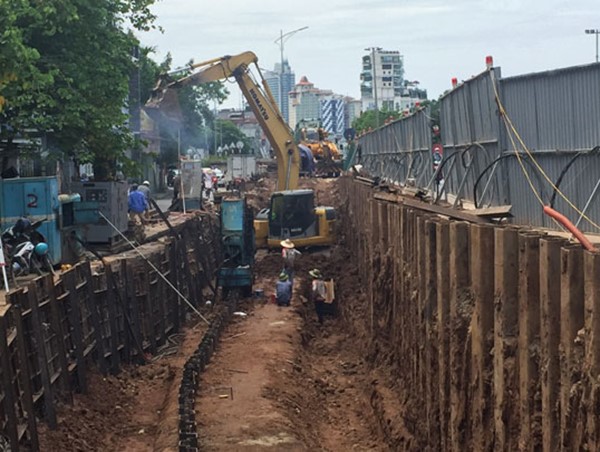 Tạo trục giao thông đồng bộ kết nối trung tâm thành phố đến sân bay Nội Bài