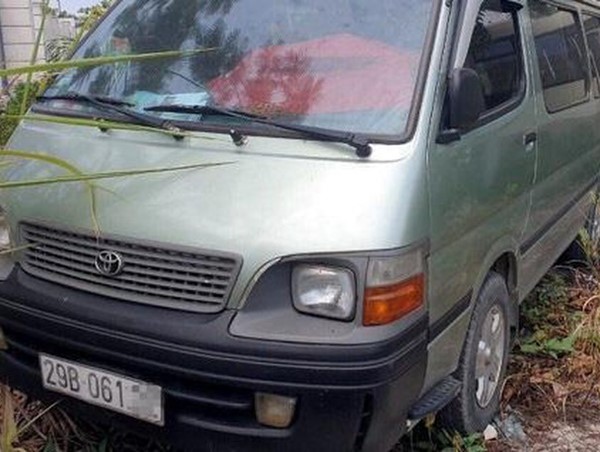 Vụ học sinh lớp 4 bị bỏ quên trên xe đưa đón: Xe ô tô do gia đình tự thuê