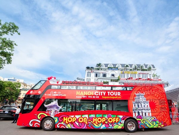 Sau 2 năm thí điểm, vẫn chưa có khung pháp lý chính thức cho buýt 2 tầng thoáng nóc