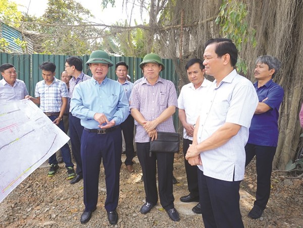 Thúc tiến độ dự án đường Tản Lĩnh - Yên Bài