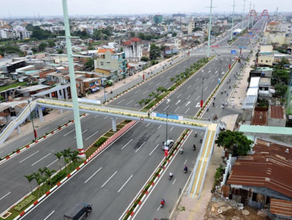 TP Hồ Chí Minh: Phân luồng, điều chỉnh giao thông trên đường Phạm Văn Đồng từ ngày 27/6