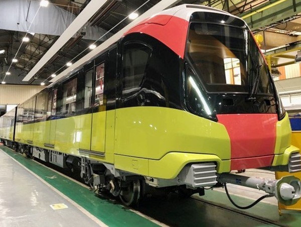 Đoàn tàu đầu tiên tuyến đường sắt đô thị Nhổn - ga Hà Nội chạy thử ở Pháp