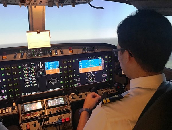 Không có chuyện phân biệt đối xử phi công nội - ngoại