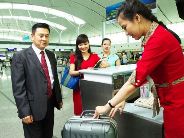 Lăng mạ nhân viên hàng không, nam hành khách "ăn phạt"