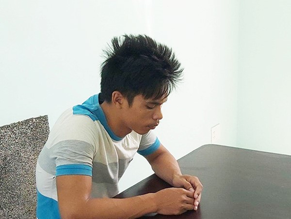 Khởi tố thanh niên nhảy tàu cướp tài sản của khách