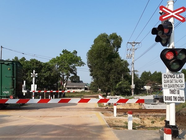 Thêm 270 đường ngang có cảnh báo tự động