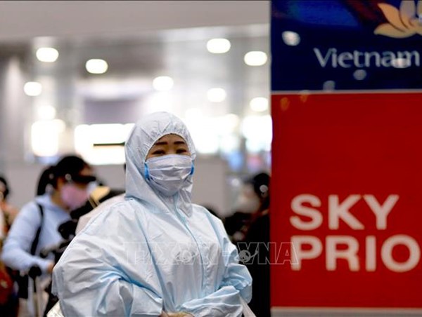 Chuyến bay đưa gần 300 công dân về từ Nga hạ cánh xuống sân bay Cần Thơ