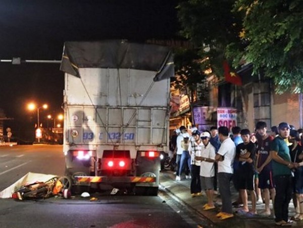 Tai nạn giao thông mới nhất hôm nay 13/7: Say rượu đi xe máy “thông chốt” 911, đâm trọng thương cụ già