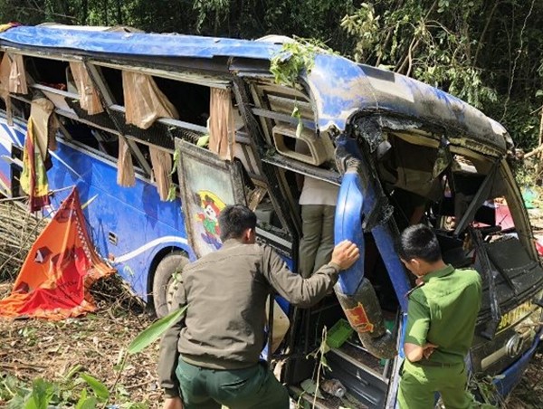 Khởi tố tài xế xe khách gây tai nạn ở Kon Tum làm 6 người chết, 34 người bị thương