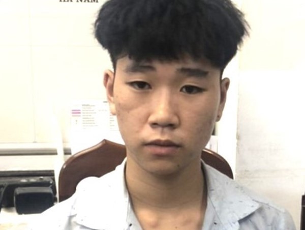 Thông tin mới nhất vụ tài xế grab bị cướp đâm nguy kịch trên đê sông Đuống