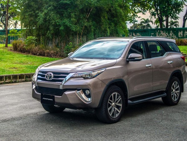 Giá xe ôtô hôm nay 27/7: Toyota Fortuner dao động từ 1,033 - 1,354 tỷ đồng