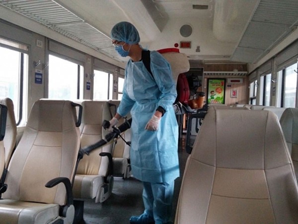 Hà Nội tăng cường phòng chống Covid-19 trên phương tiện vận tải hành khách
