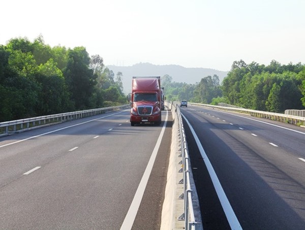 Chính thức chuyển đầu tư công 3 dự án giao thông trên cao tốc Bắc - Nam