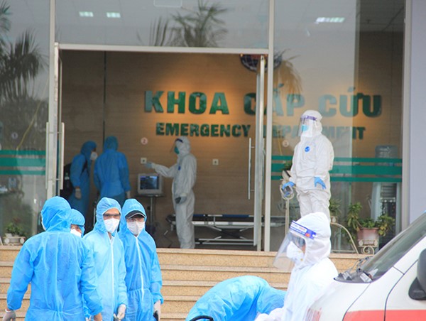 Hơn 120 người mắc Covid-19 từ Guinea Xích đạo trở về Việt Nam an toàn