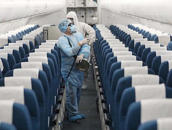 Khẩn: Những người đi chuyến bay QH0159, BL671 liên hệ ngay cơ quan y tế