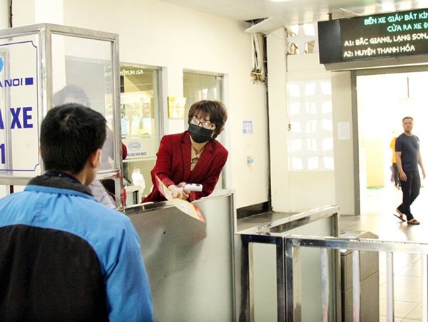 [Video] Bến xe Giáp Bát, Nước Ngầm tăng cường công tác phòng, chống dịch Covid-19