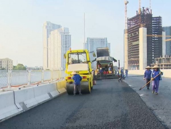 Gấp rút thi công cầu cạn Mai Dịch – Nam Thăng Long