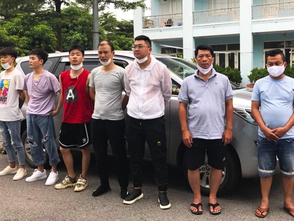 Xe "chui" vượt biên trái phép - "Mị Châu" thời Covid