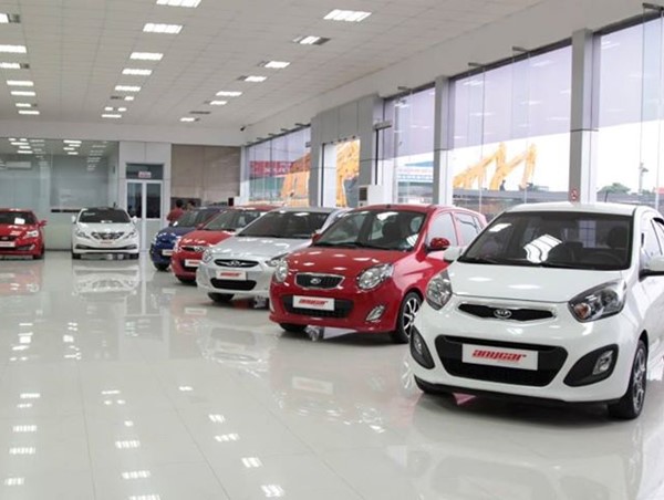 Khởi tố nhân viên showroom ô tô lừa đảo chiếm đoạt tài sản