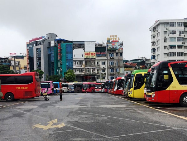 Hành khách ô tô sụt giảm mạnh do dịch Covid-19