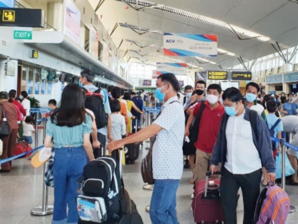 Hôm nay, đón hơn 400 hành khách mắc kẹt tại Đà Nẵng về Hà Nội