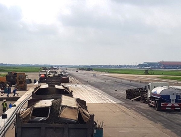 Dự án sửa chữa đường băng hai sân bay: Chất lượng quan trọng hơn tiến độ
