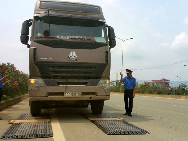 Xe quá tải bùng phát trở lại, trên 600 tài xế bị tước giấy phép lái xe